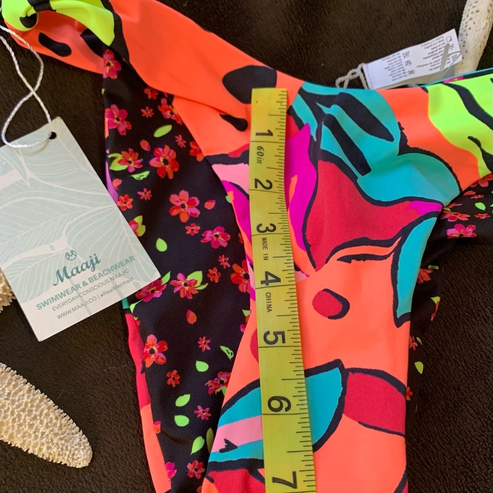 MAAJI bold floral reversible (2) piece 82% polyamide bikini size Small NWT - Picture 14 of 15
